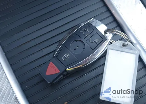 2014 Mercedes-Benz Glk 350 z USA, uszkodzony, nr VIN WDCGG5HB4EG306477